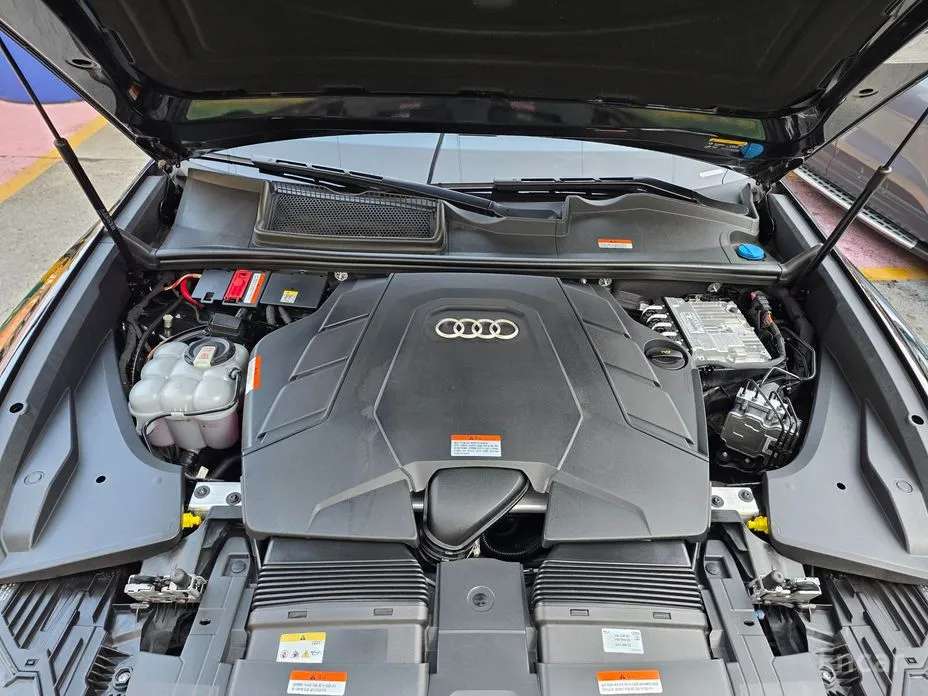 Audi Q8 2018 55 TFSI Quattro Premium