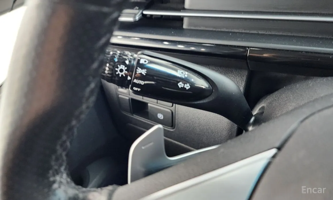 Hyundai Staria 2021 Lounge 9-Seater