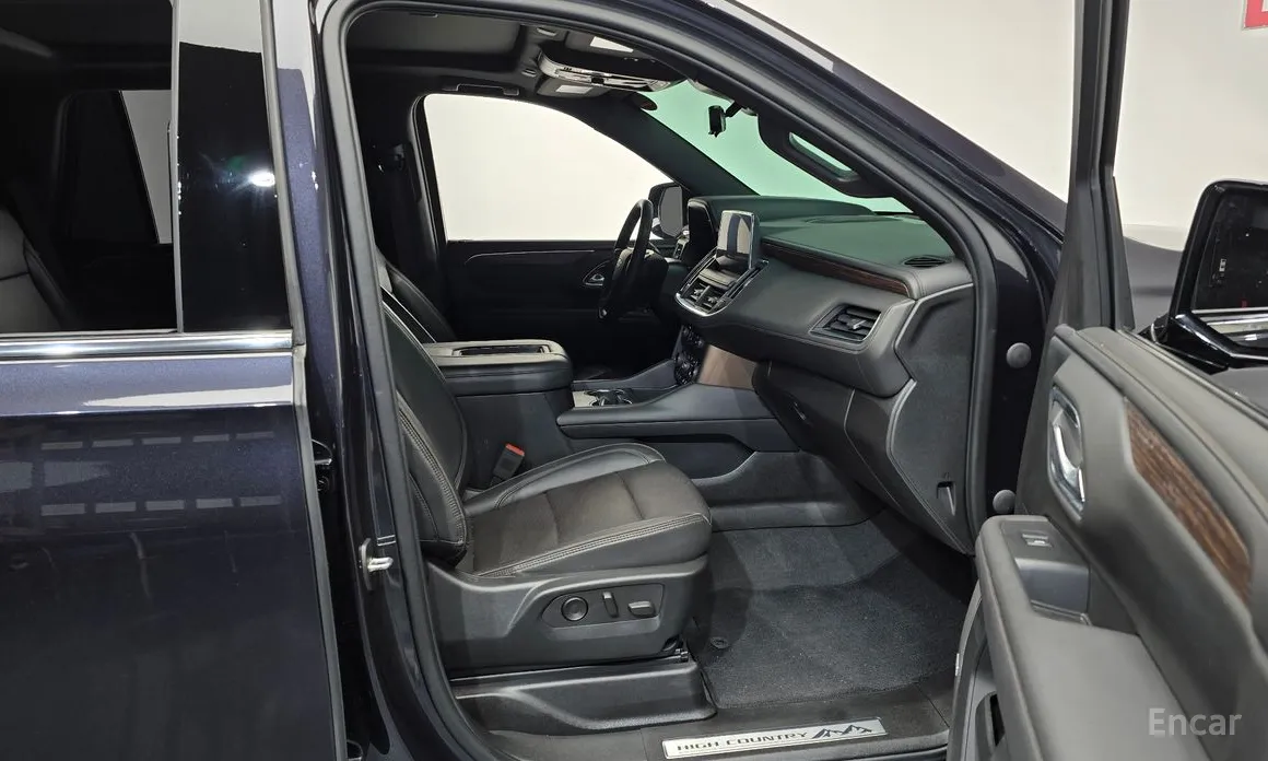 Chevrolet Tahoe 2022 6.2 Dark Knight 4WD