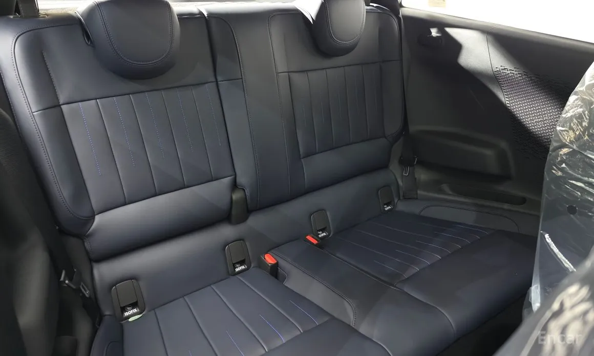 Mini Cooper 2025 SE Favoured