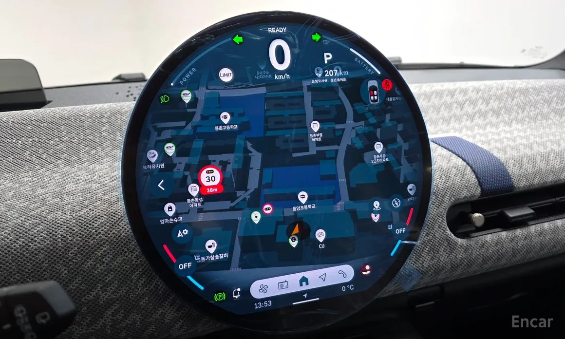 Mini Cooper 2025 SE Favoured