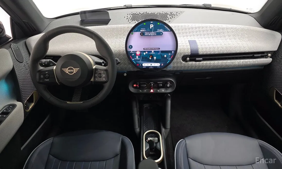 Mini Cooper 2025 SE Favoured