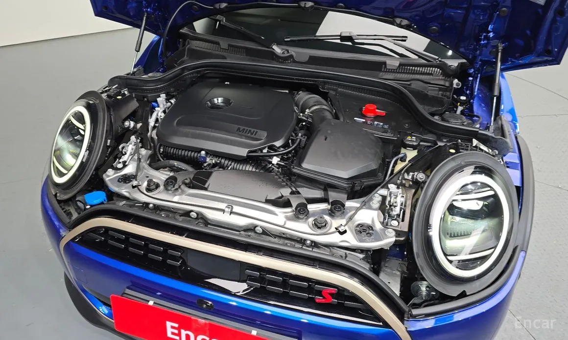 Mini Cooper 2024 5 Door Favoured