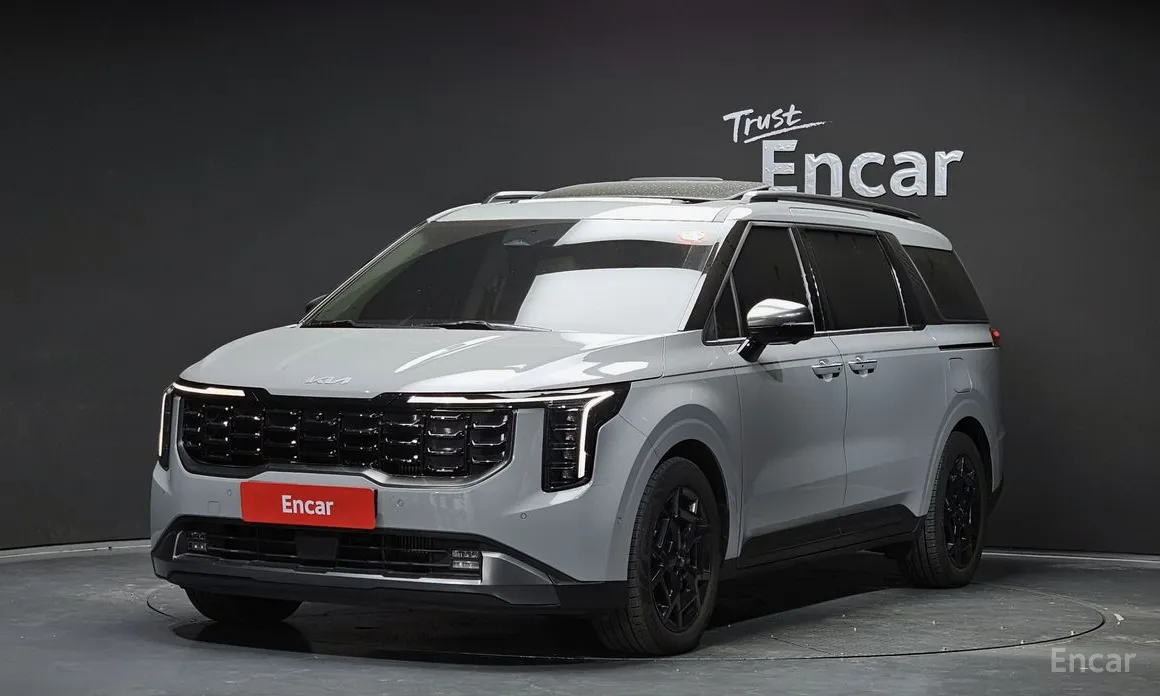 Kia Carnival 2023 9-Seater Gravity