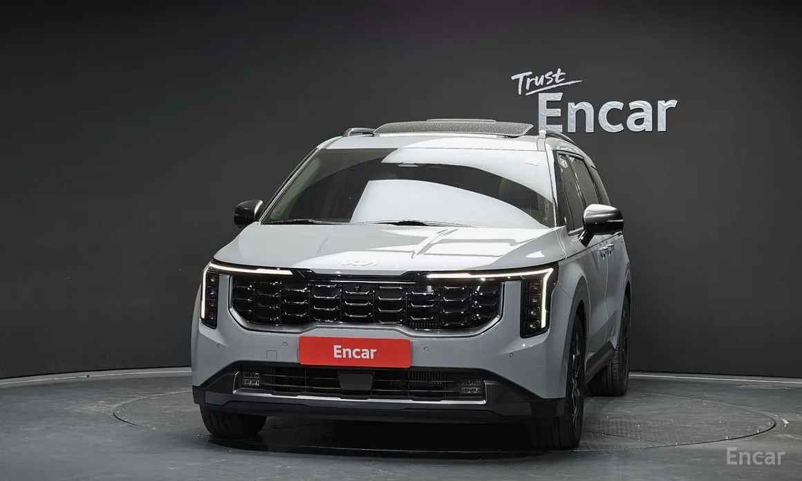 Kia Carnival 2023 9-Seater Gravity
