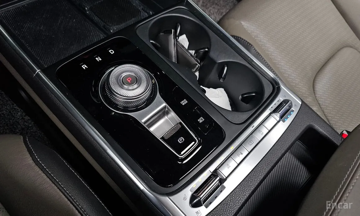 Kia Carnival 2023 9-Seater Gravity