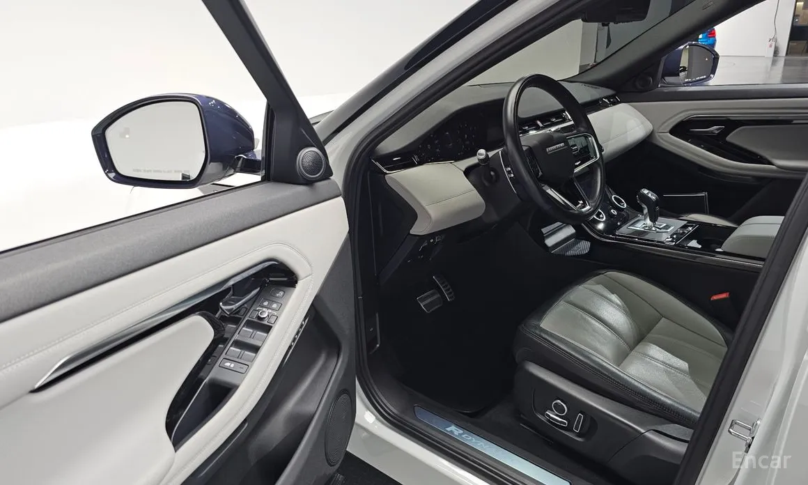 Land Rover Range Rover Evoque 2019 P250 R-Dynamic SE