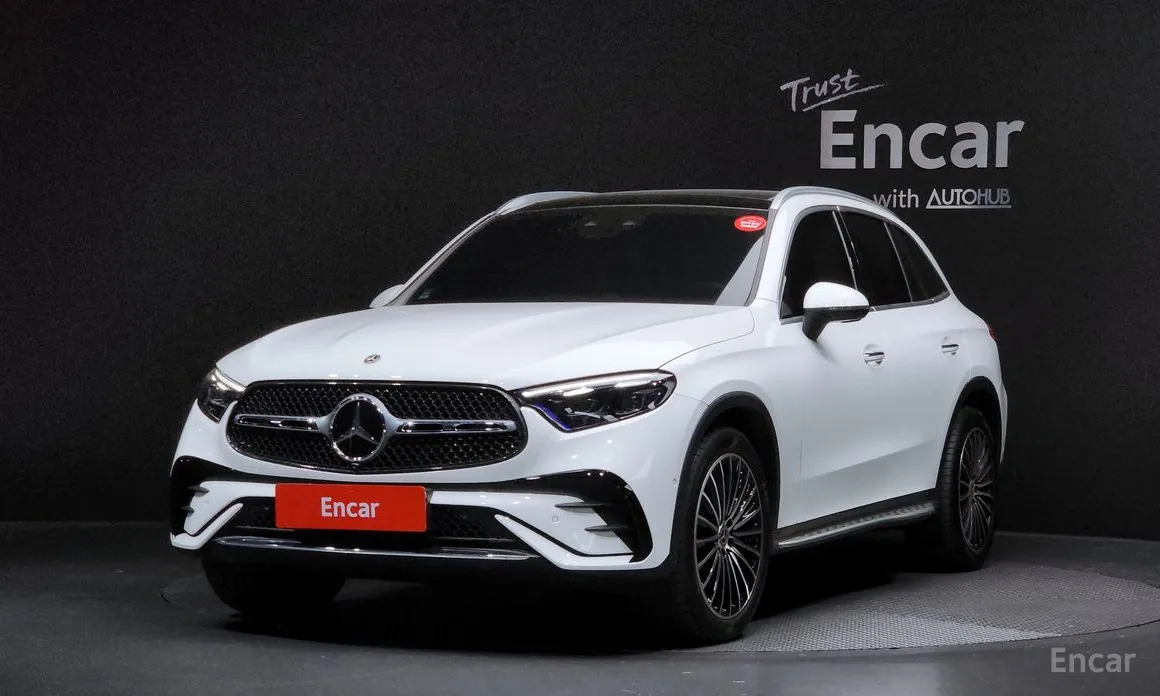 Mercedes-Benz GLC-Class 2023 GLC300 4MATIC AMG Line