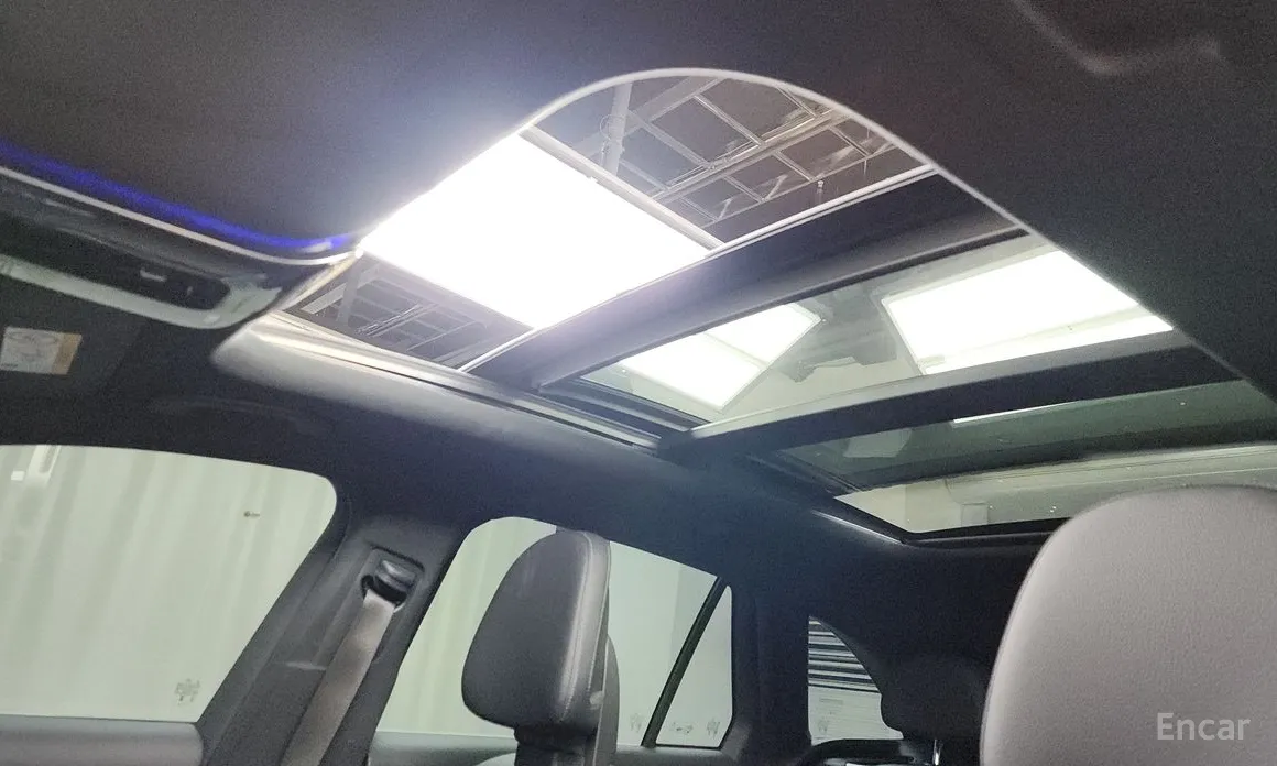 Mercedes-Benz GLC-Class 2023 GLC300 4MATIC AMG Line