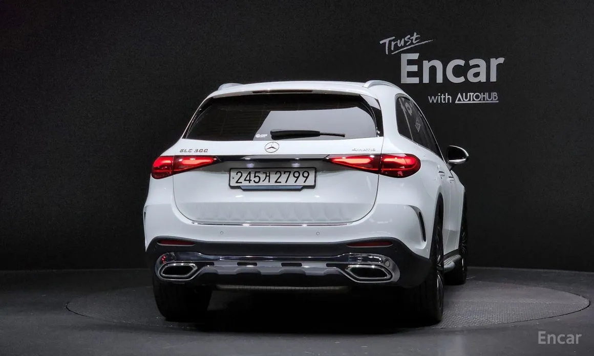 Mercedes-Benz GLC-Class 2023 GLC300 4MATIC AMG Line
