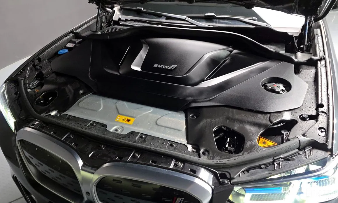 BMW iX3 2021 M Sports