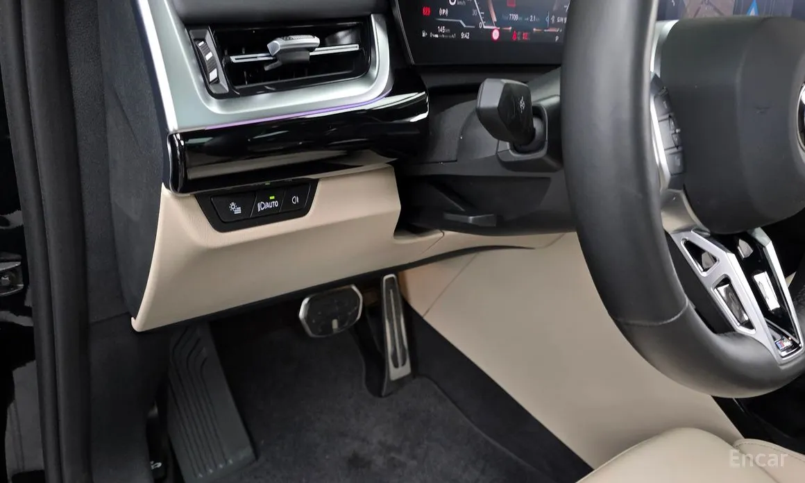 BMW X1 2023 xDrive 20i M Sport