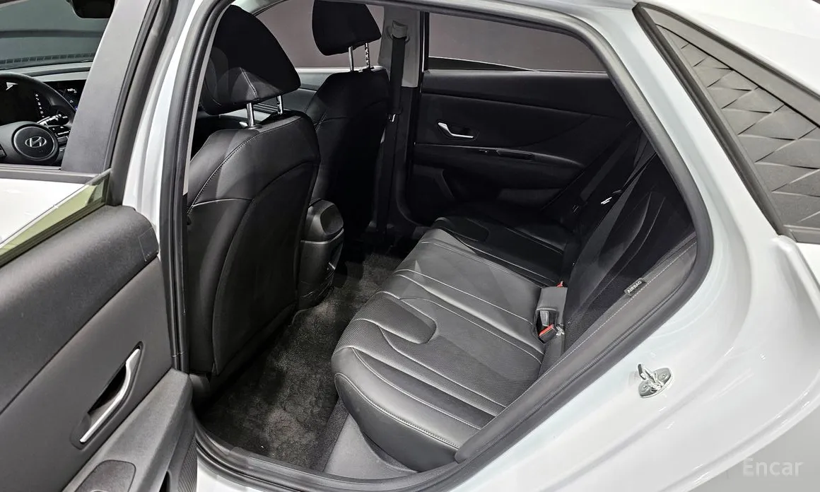 Hyundai Avante 2023 1.6