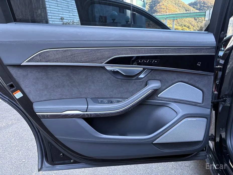 Audi A8 2018 60 TFSI Quattro LWB