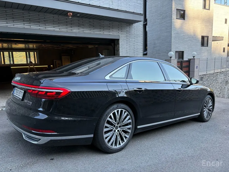 Audi A8 2018 60 TFSI Quattro LWB