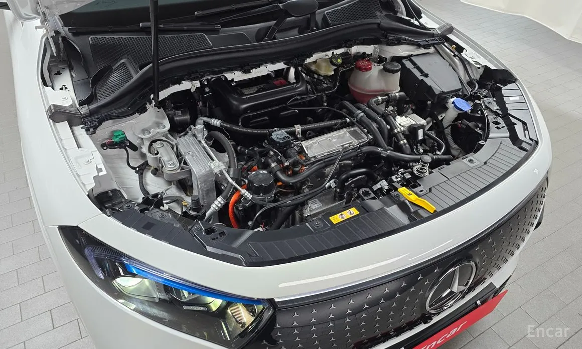 Mercedes-Benz EQA 2021 EQA250 AMG Line