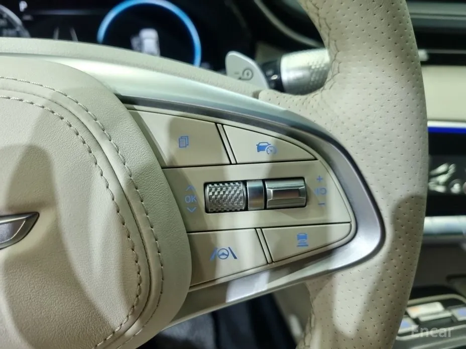 Genesis GV70 2022 e-AWD