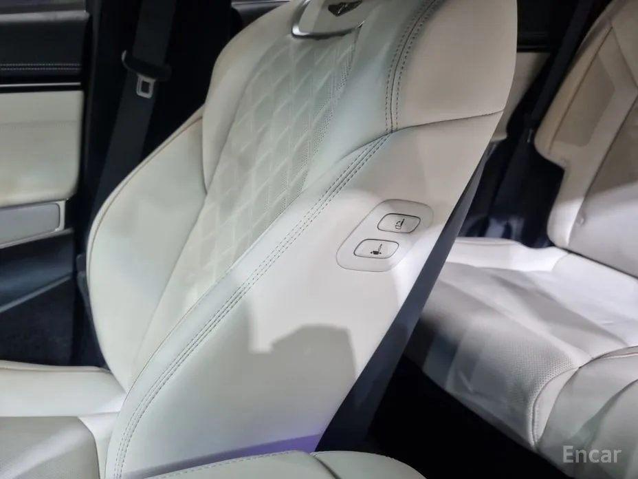 Genesis GV70 2022 e-AWD