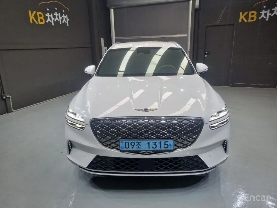 Genesis GV70 2022 e-AWD