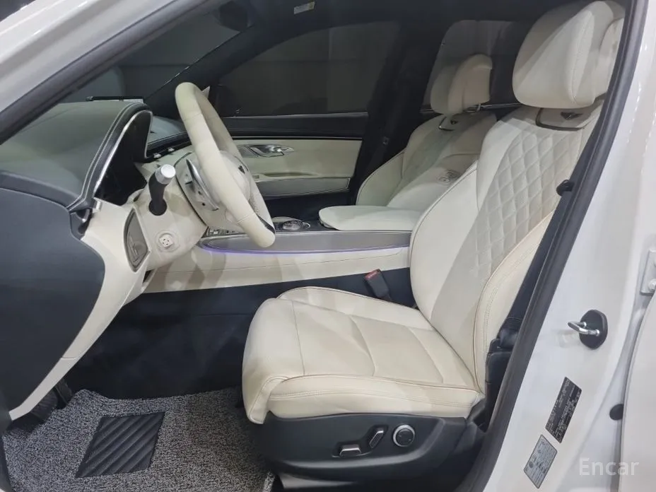 Genesis GV70 2022 e-AWD