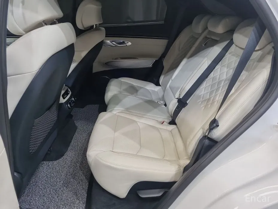 Genesis GV70 2022 e-AWD