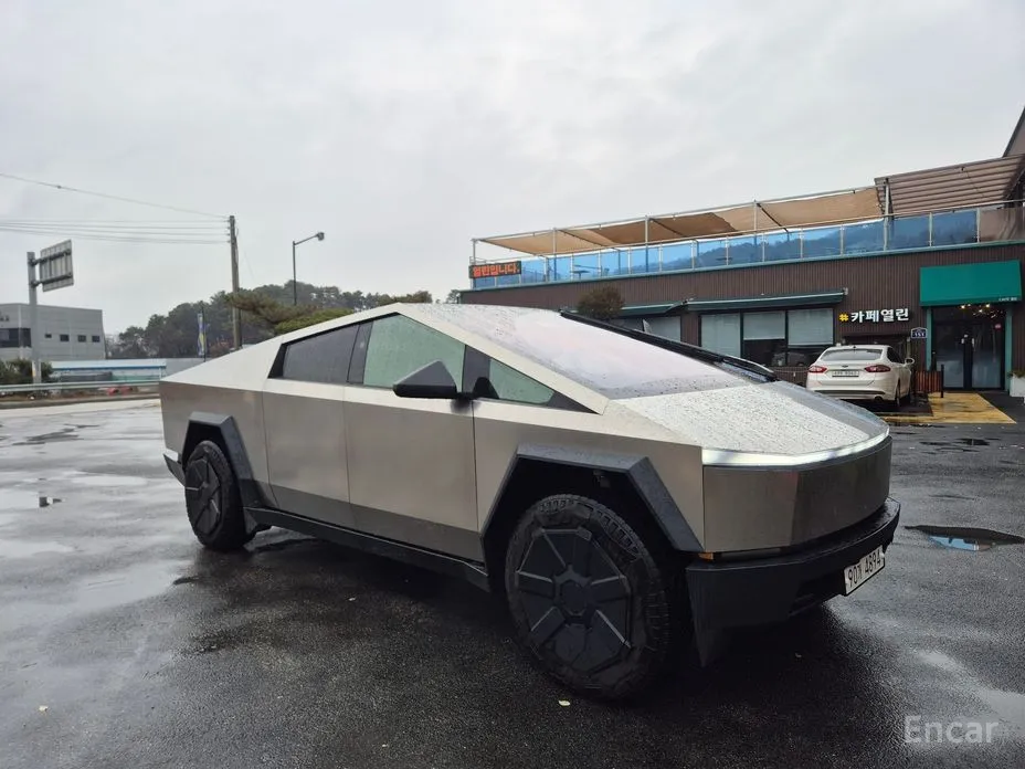 2023 Tesla Cybertruck