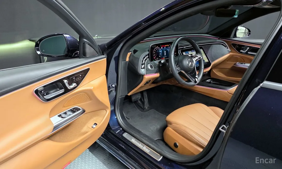 Mercedes-Benz E-Class 2024 E220d 4MATIC Exclusive