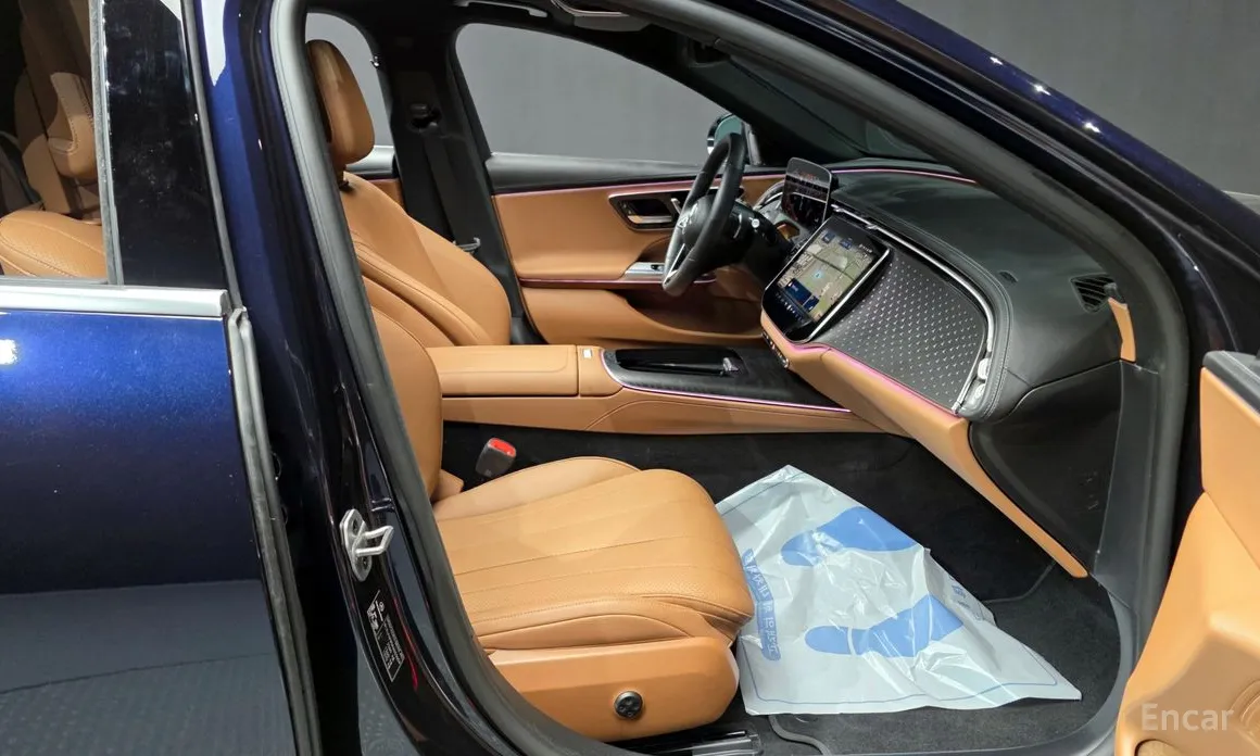 Mercedes-Benz E-Class 2024 E220d 4MATIC Exclusive