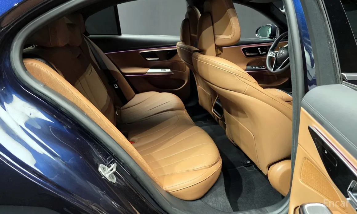 Mercedes-Benz E-Class 2024 E220d 4MATIC Exclusive