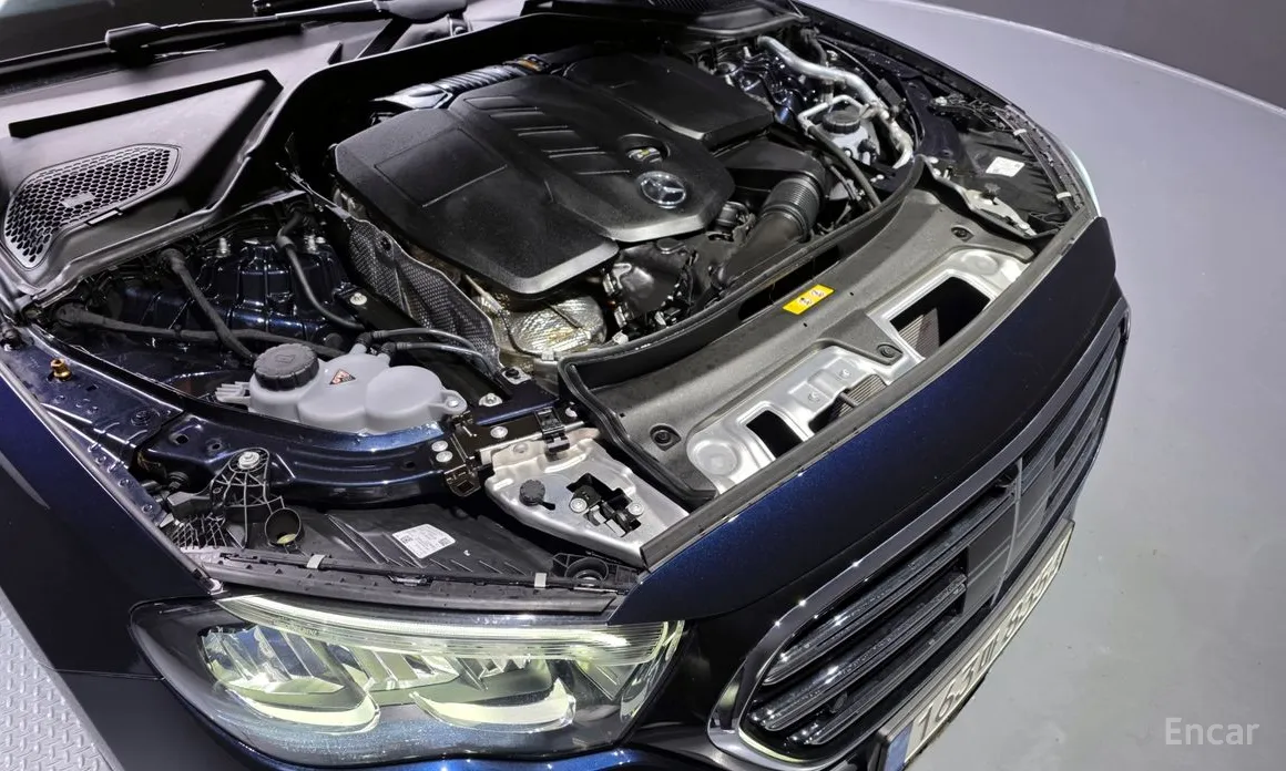 Mercedes-Benz E-Class 2024 E220d 4MATIC Exclusive