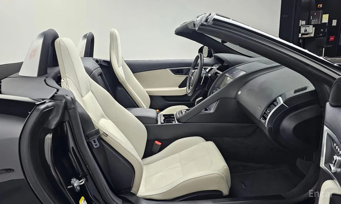 Jaguar F-Type 2013 P300 Convertible