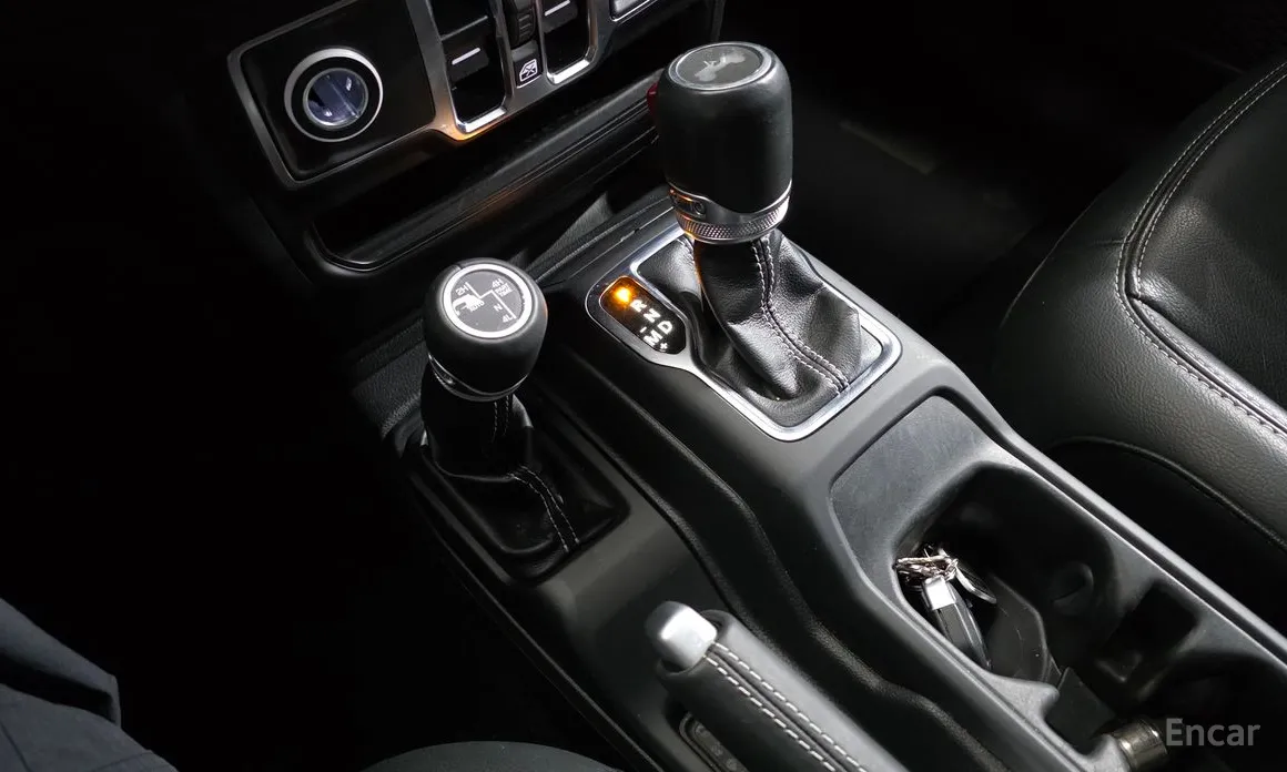 Jeep Wrangler 2018 2.0 Overland 4Door