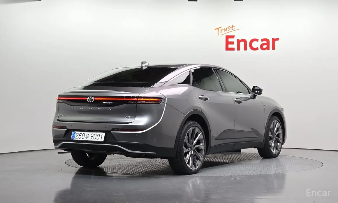Toyota Crown 2023 2.5 4WD Hybrid