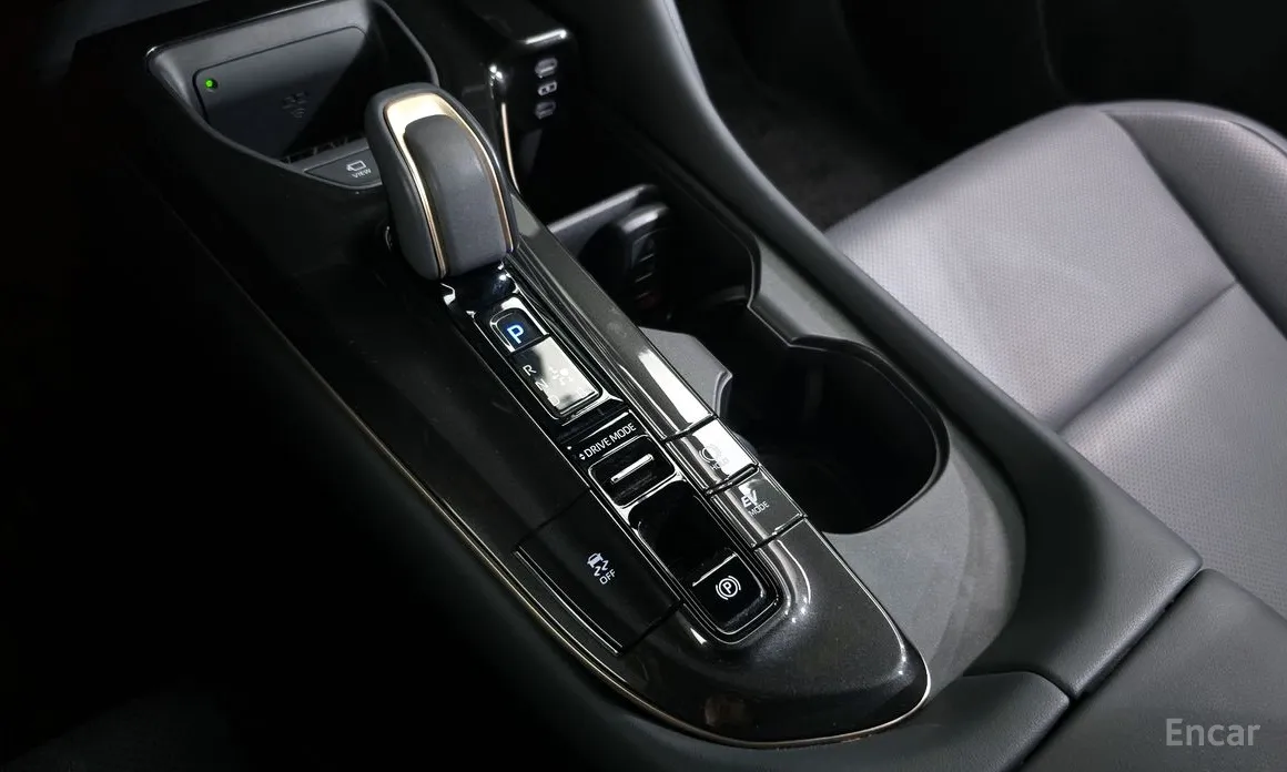 Toyota Crown 2023 2.5 4WD Hybrid