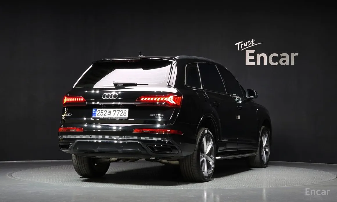 Audi Q7 2016 55 TFSI Quattro Premium