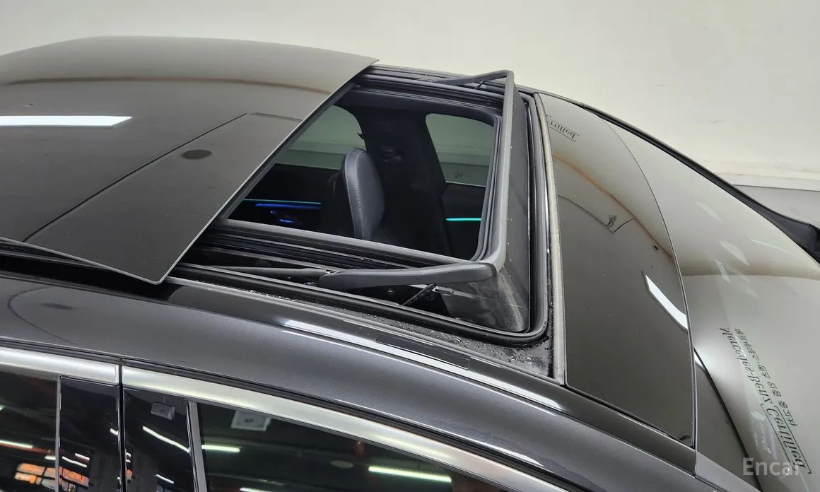 Mercedes-Benz E-Class 2024 E300 4MATIC Exclusive