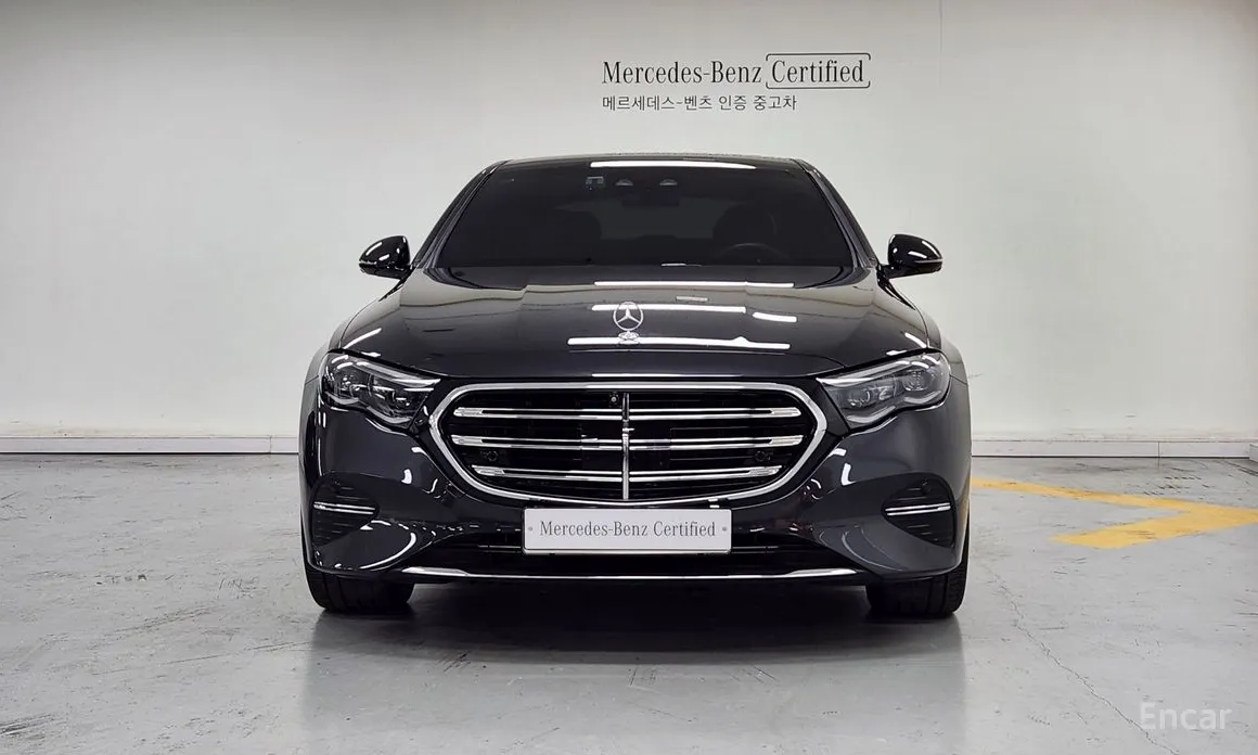 Mercedes-Benz E-Class 2024 E300 4MATIC Exclusive