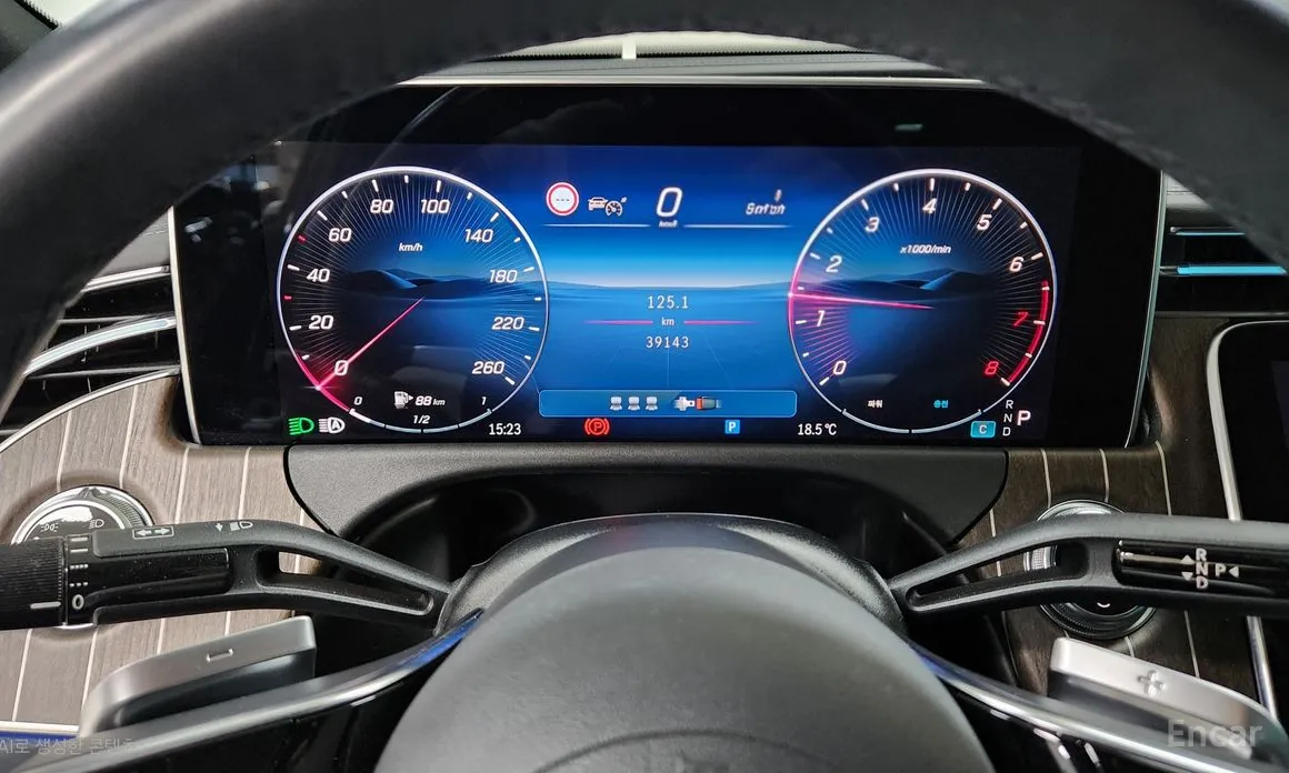 Mercedes-Benz E-Class 2024 E300 4MATIC Exclusive