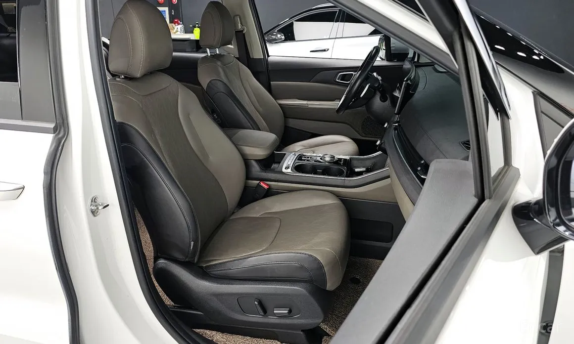 Kia Carnival 2023 HEV 9seater Nobless