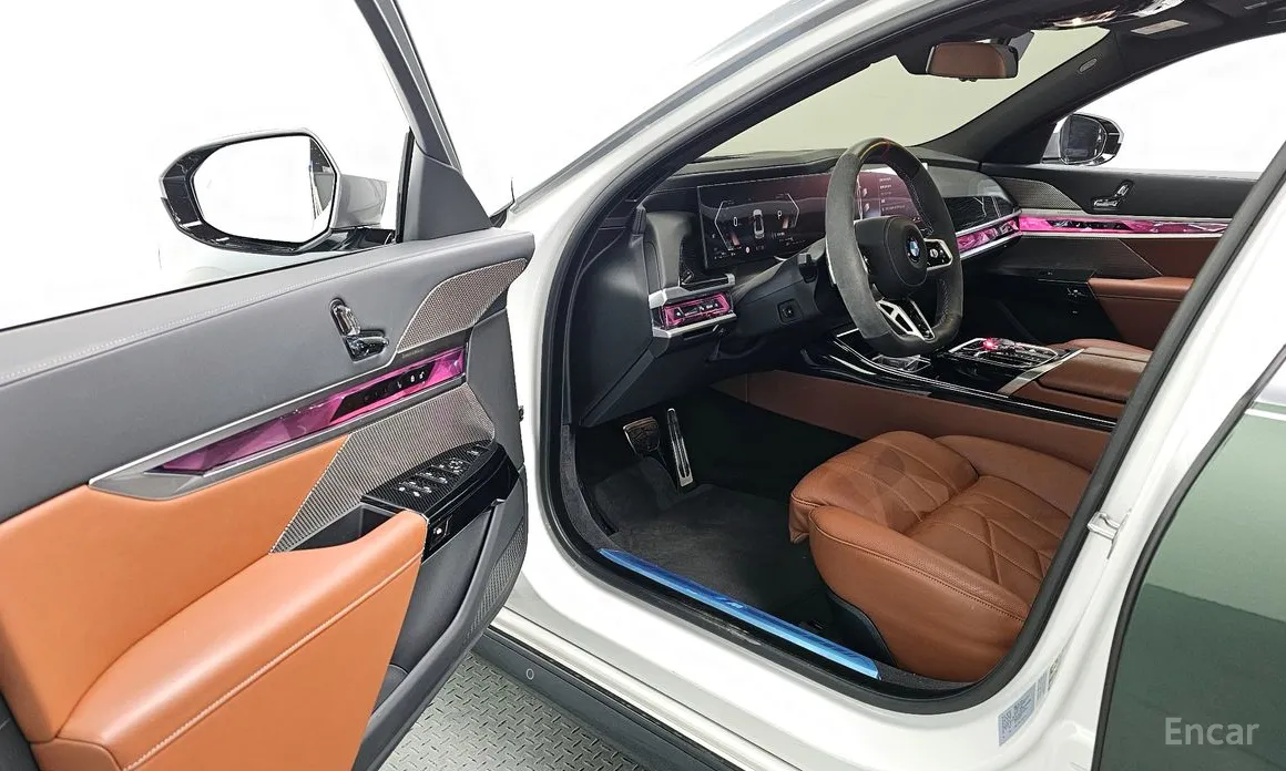 BMW 7 Series 2022 740i xDrive M Sport