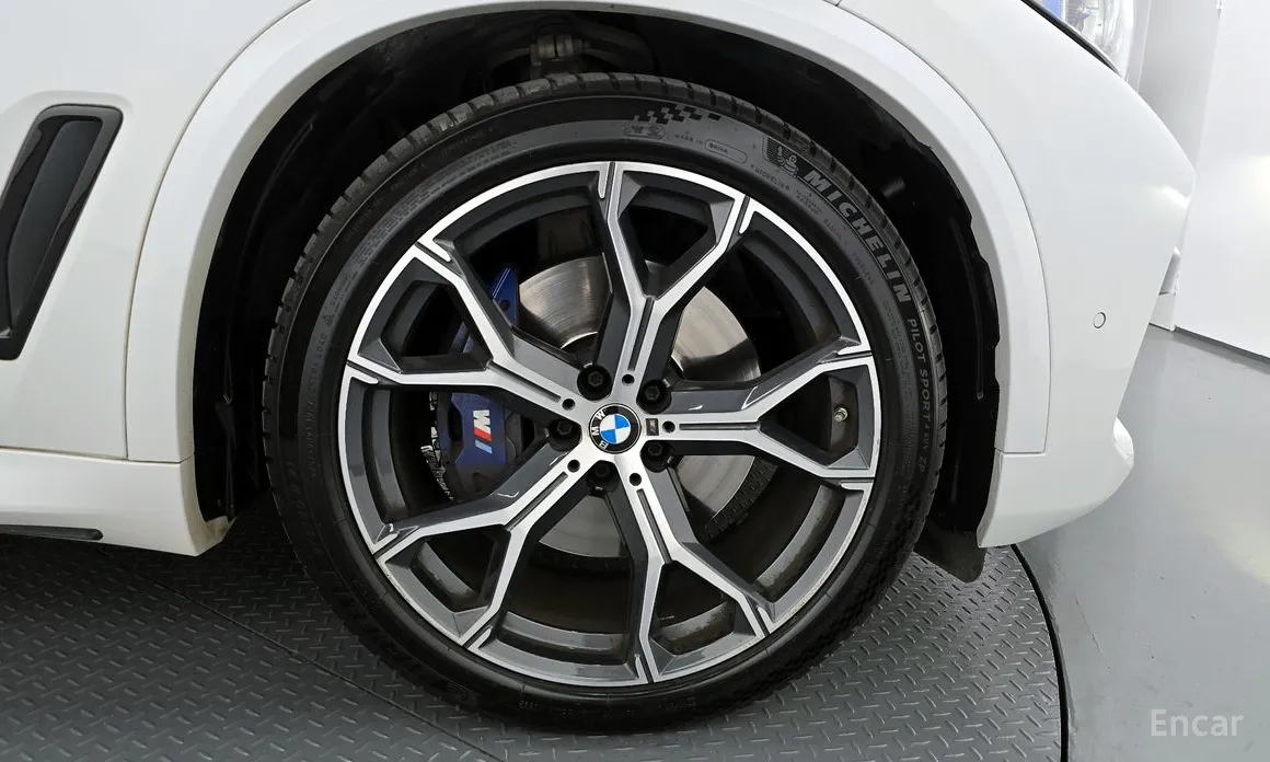 BMW X5 2019 xDrive 40i M Sport