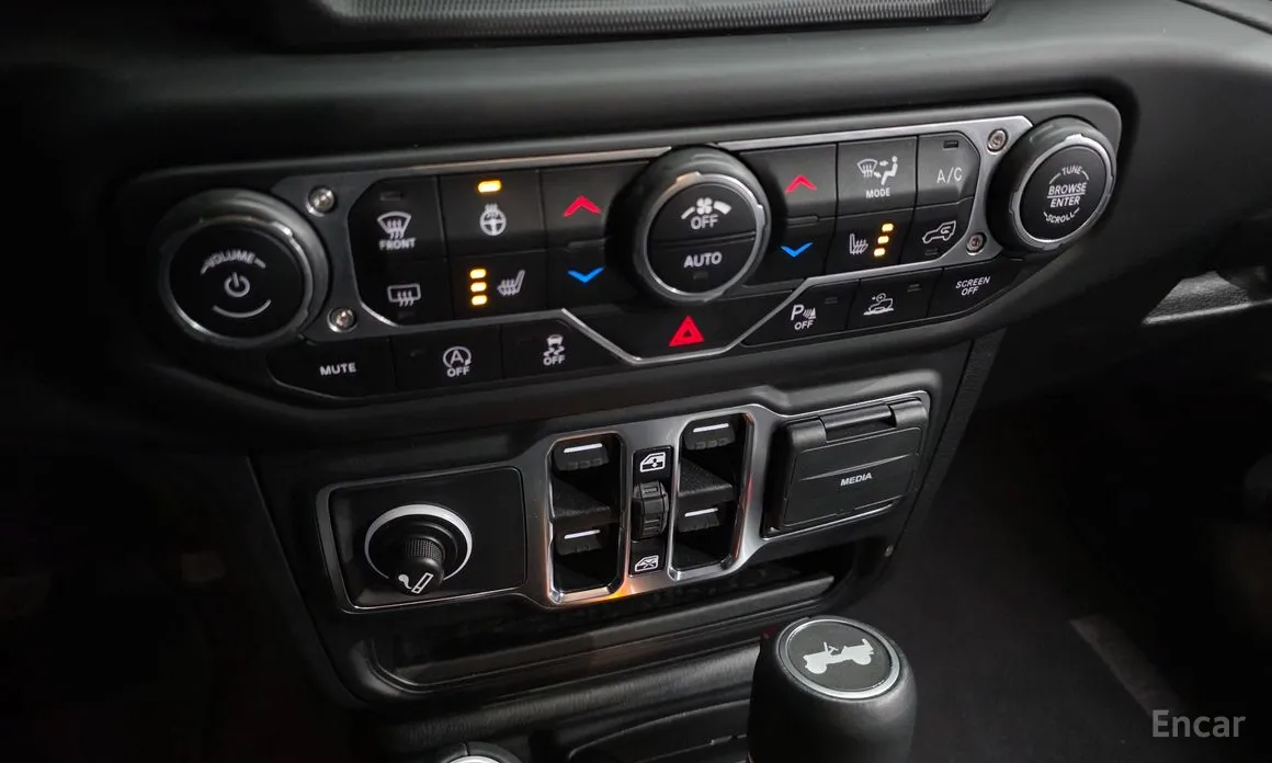 Jeep Wrangler 2018 2.0 Overland 4Door