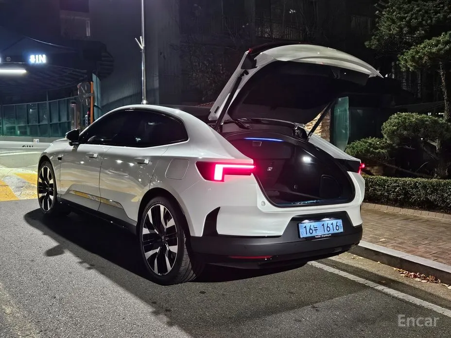 Polestar 4 2024 Long Range Duel Moter