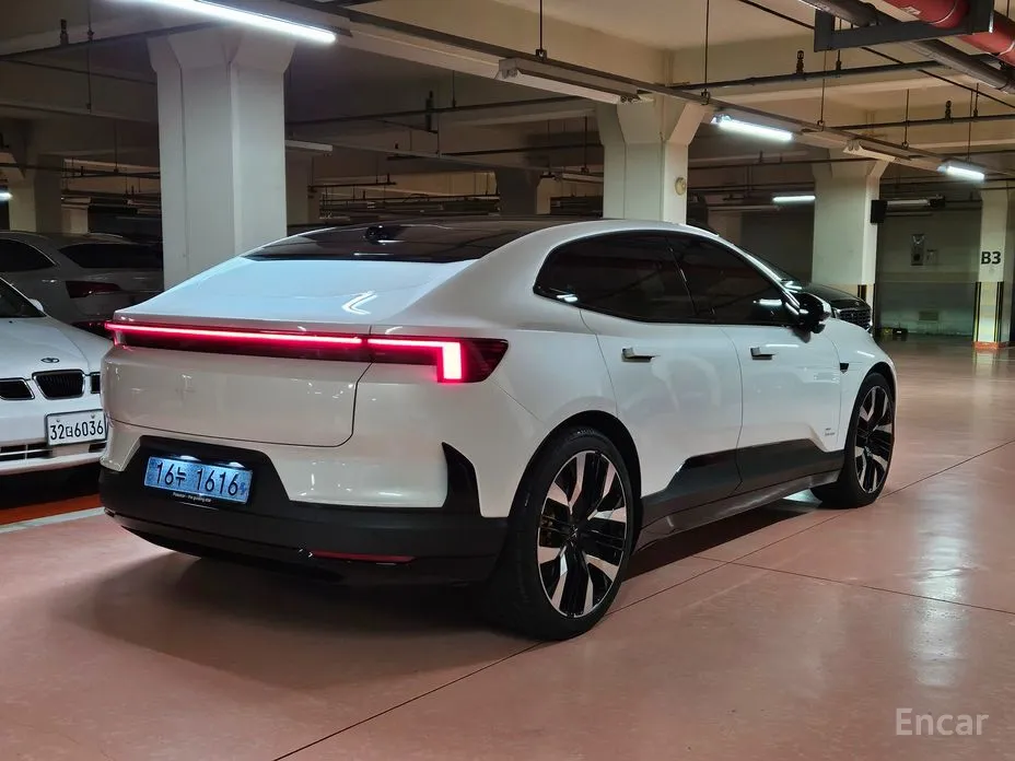 Polestar 4 2024 Long Range Duel Moter