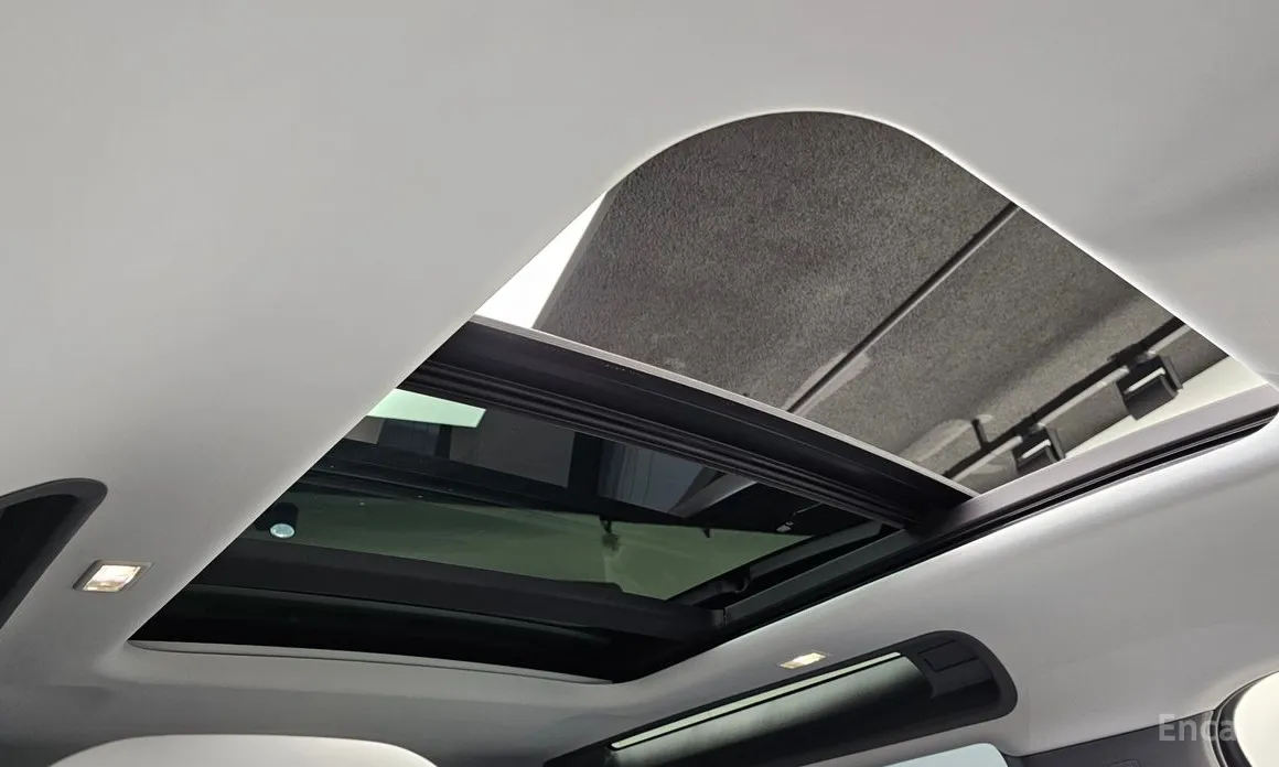 Land Rover Defender 2020 90 D250 X-Dynamic SE