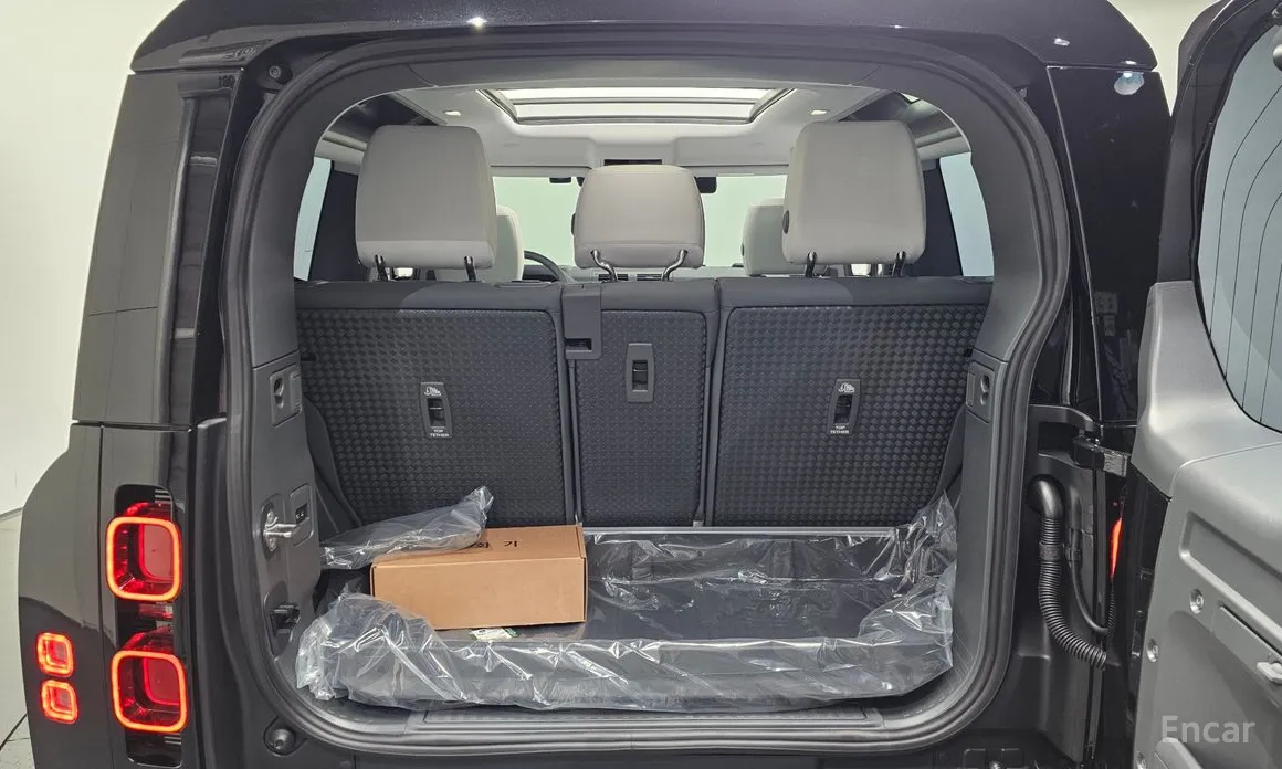 Land Rover Defender 2020 90 D250 X-Dynamic SE