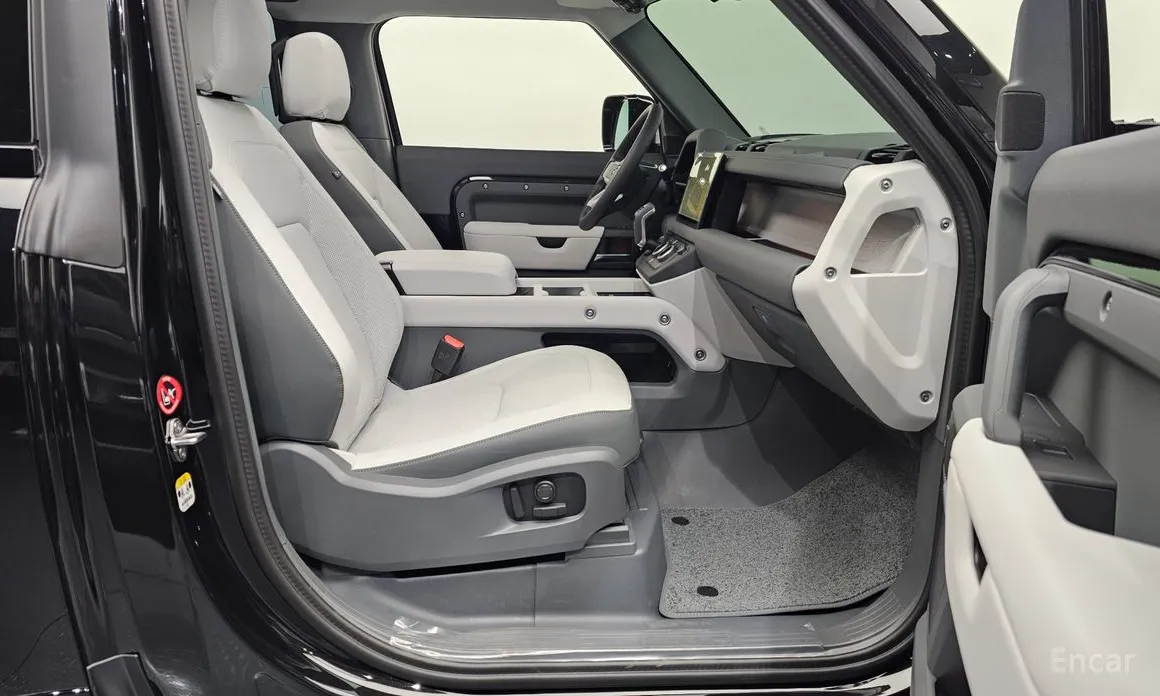 Land Rover Defender 2020 90 D250 X-Dynamic SE