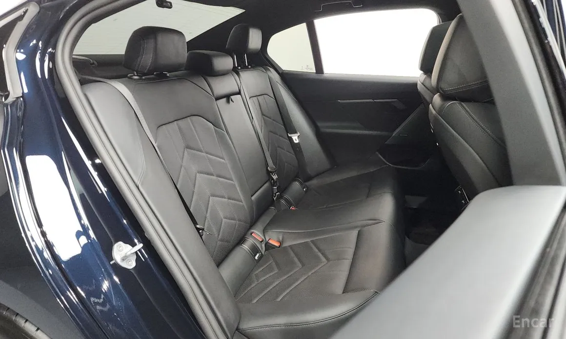 BMW 5 Series 2023 520i M Sport