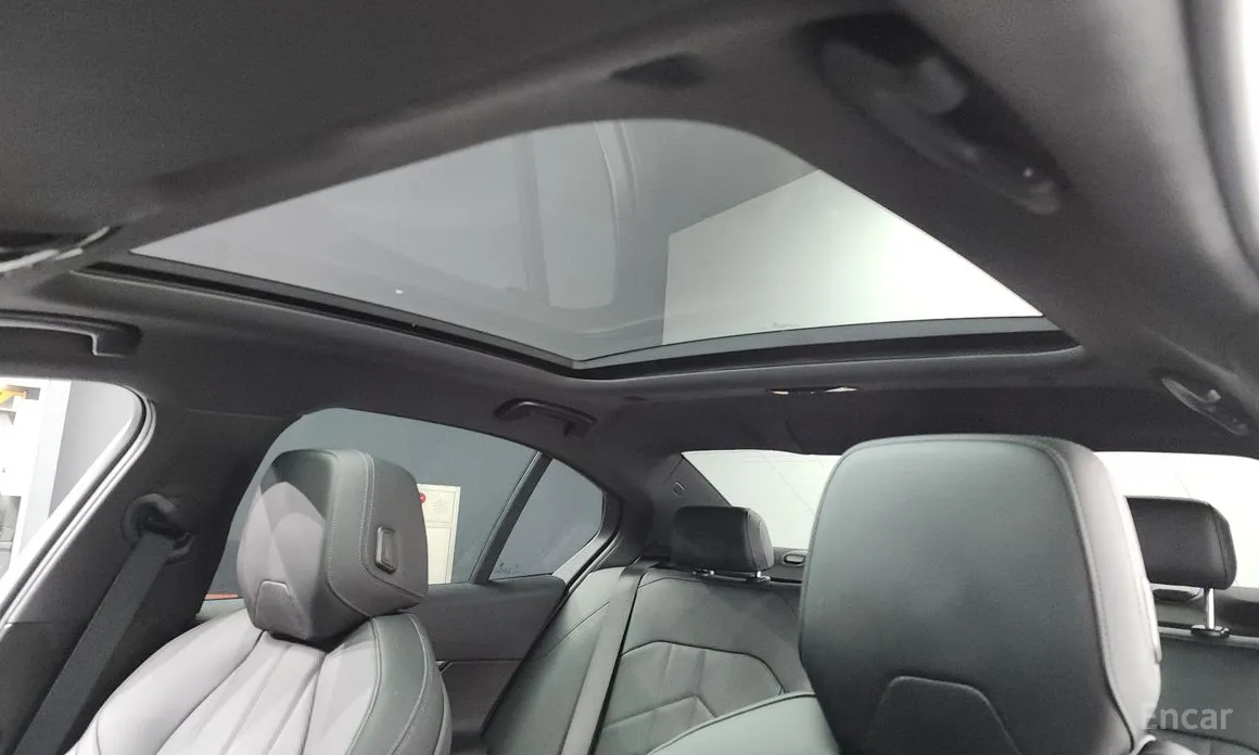 BMW 5 Series 2023 520i M Sport