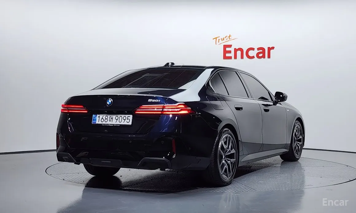 BMW 5 Series 2023 520i M Sport